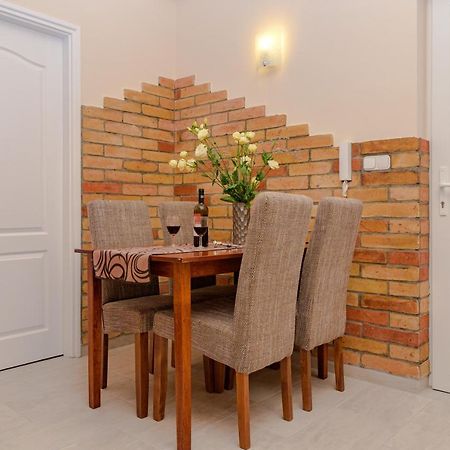 Illes Apartmanok Ii. Hajdúszoboszló 外观 照片