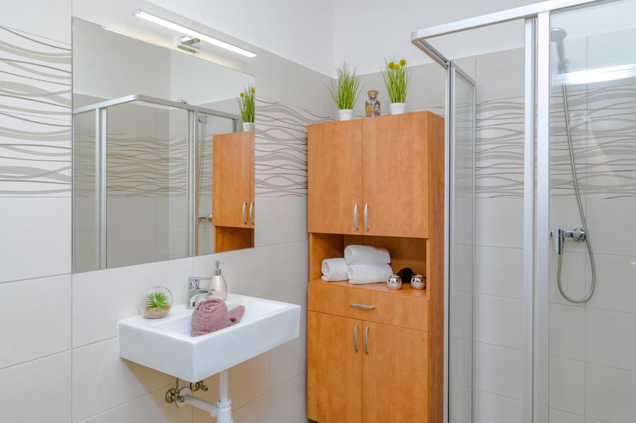 Illes Apartmanok Ii. Hajdúszoboszló 外观 照片